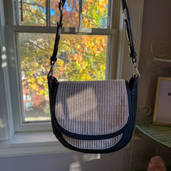 Woven Rattan/Straw Saddle Bag | Black Trim Boho Coastal Crossbody Purse - Picture 3 of 10